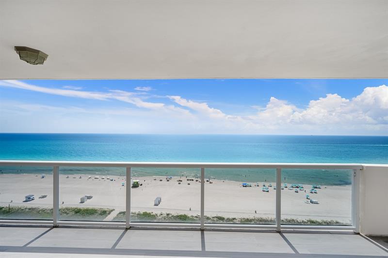 Image 12 of 45 For 5757 Collins Ave  1805