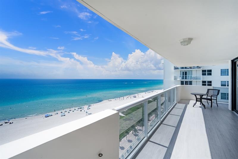 Image 13 of 45 For 5757 Collins Ave  1805