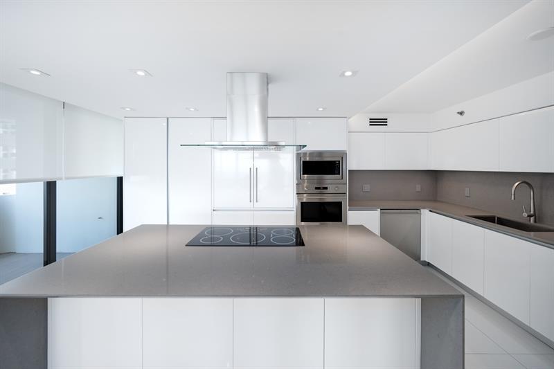 Image 18 of 45 For 5757 Collins Ave  1805