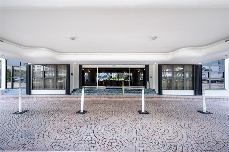 Image 44 of 45 For 5757 Collins Ave  1805
