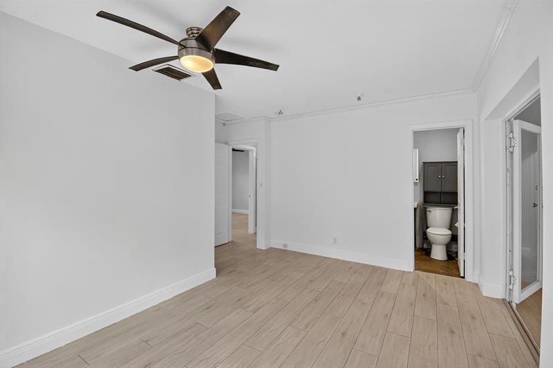 Image 21 of 33 For 1606 15th Av  1606