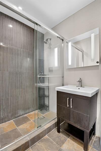 Image 26 of 33 For 1606 15th Av  1606