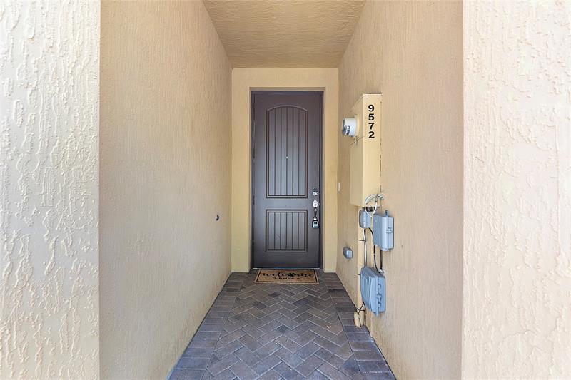 Image 5 of 73 For 9572 Town Parc Circle North