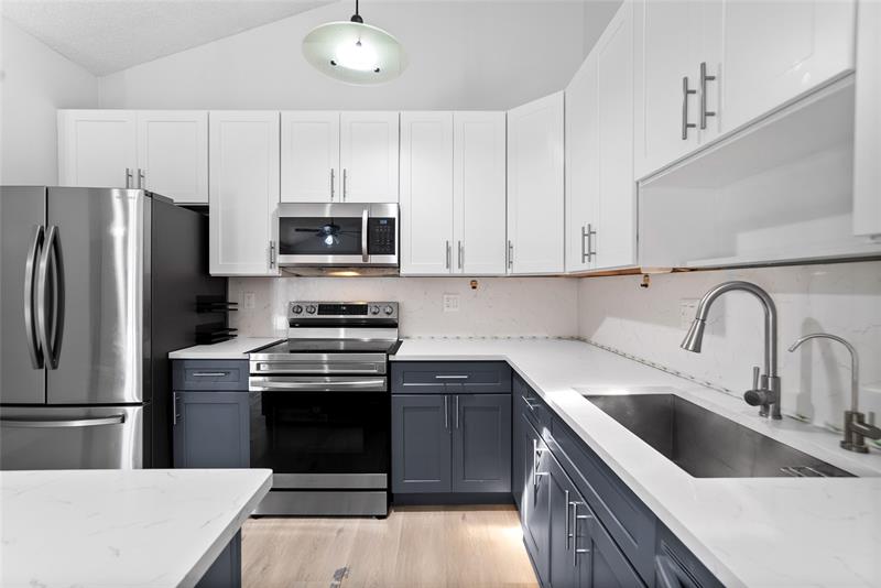 Image 10 of 40 For 9986 Boca Gardens Trail  C
