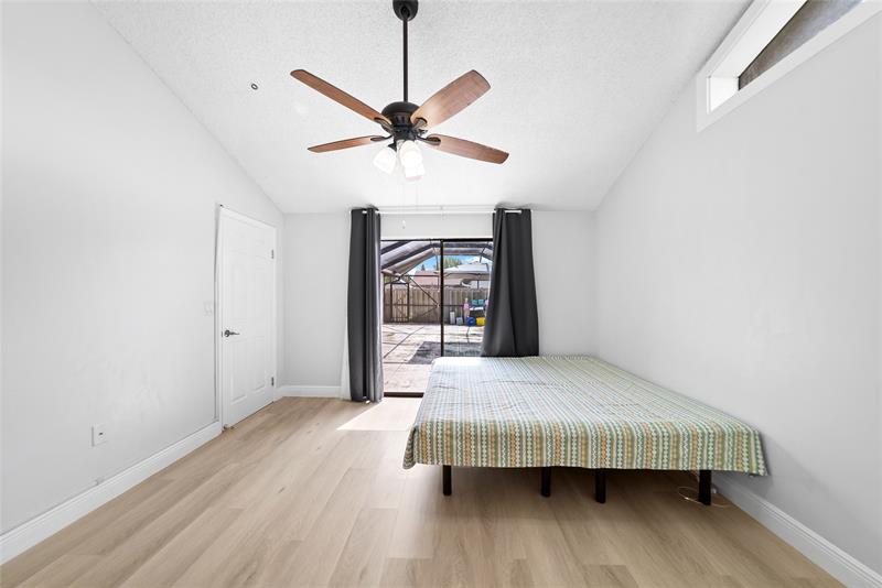 Image 17 of 40 For 9986 Boca Gardens Trail  C