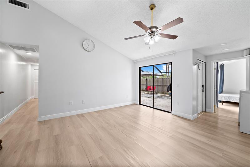 Image 6 of 40 For 9986 Boca Gardens Trail  C