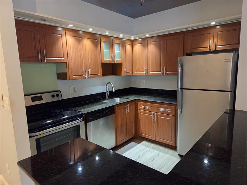 Details for 10403 Clairmont Cir  209, Fort Lauderdale, FL 33321