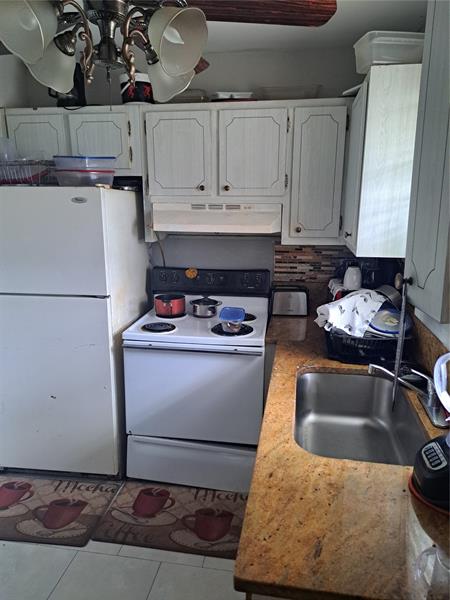 Image 7 of 13 For 1490 43rd Ave  208
