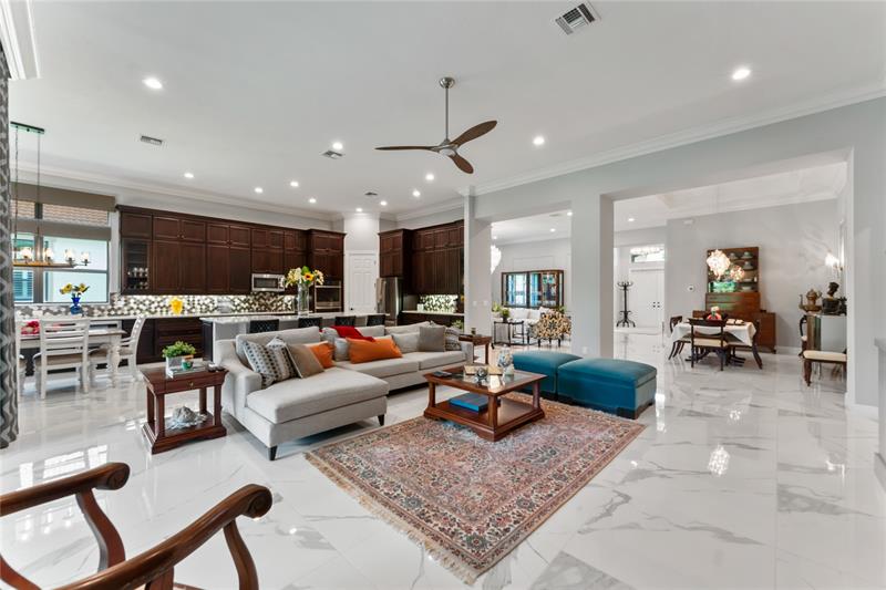 Image 11 of 20 For 9057 Porto Way