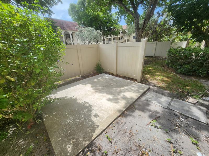 Image 10 of 35 For 138 Cypress Road  217