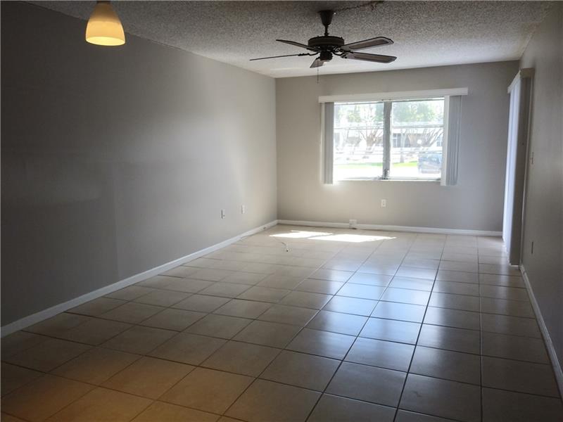 Image 4 of 19 For 6507 Winfield Blvd  125-c