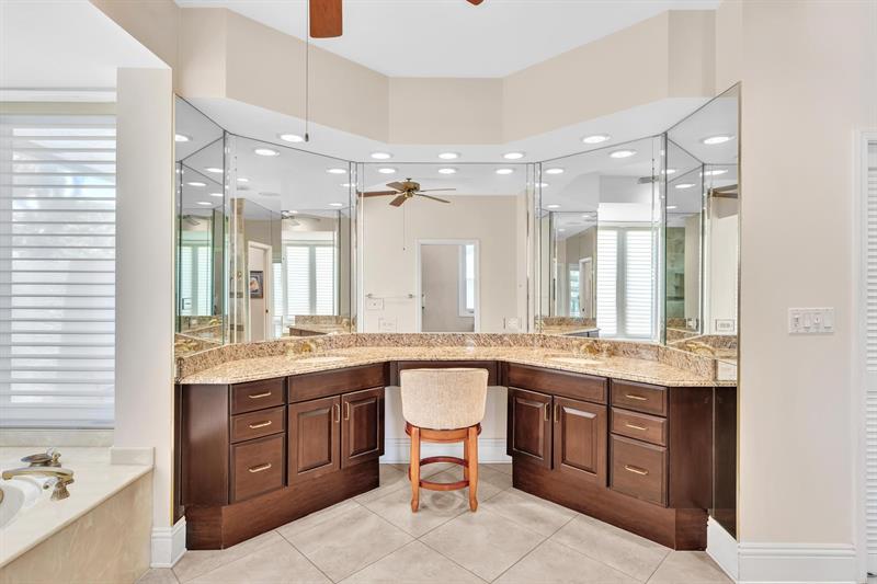 Image 19 of 36 For 10378 Saint Andrews Rd