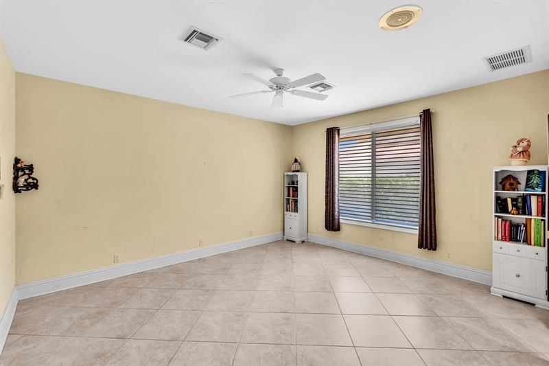 Image 30 of 36 For 10378 Saint Andrews Rd