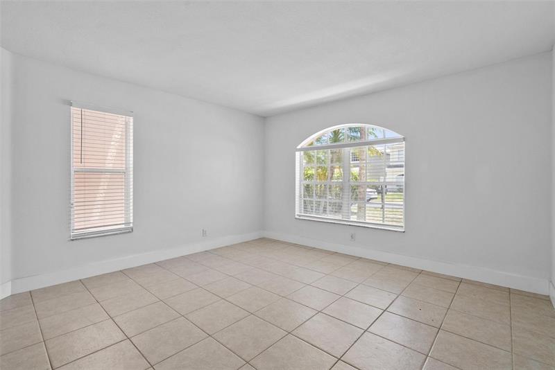 Image 14 of 34 For 6813 Torch Key St