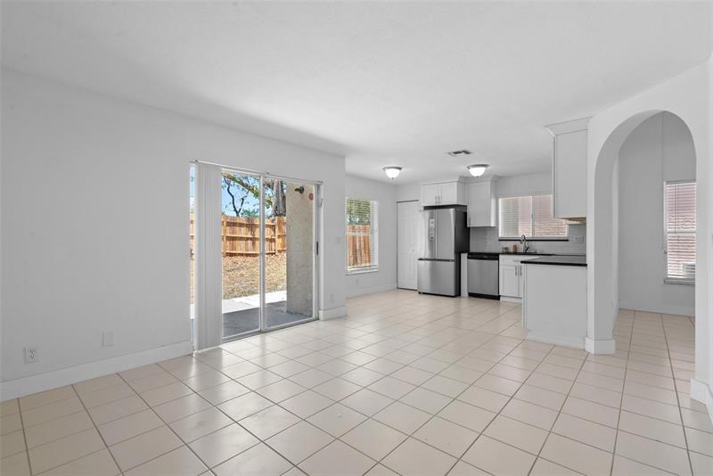 Image 21 of 34 For 6813 Torch Key St