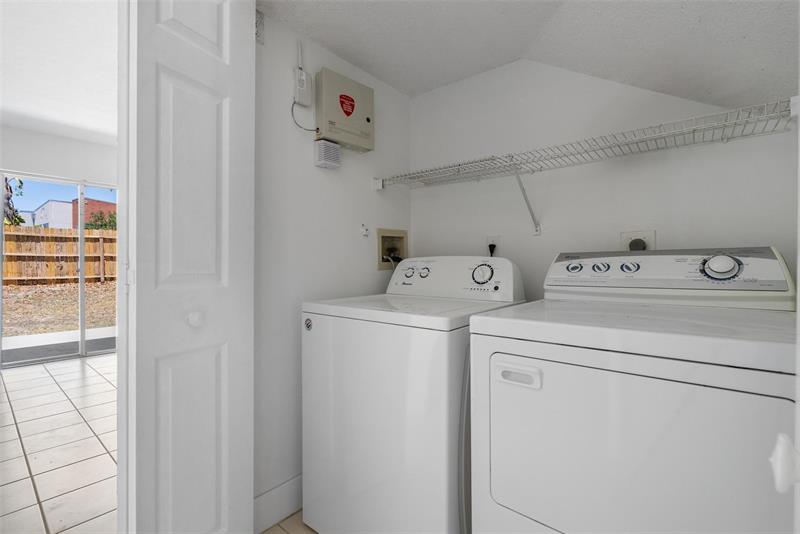 Image 22 of 34 For 6813 Torch Key St