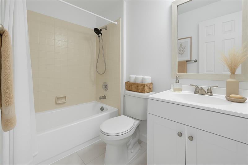 Image 27 of 34 For 6813 Torch Key St