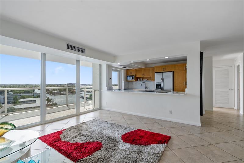 Image 12 of 31 For 2841 Ocean Blvd  1105
