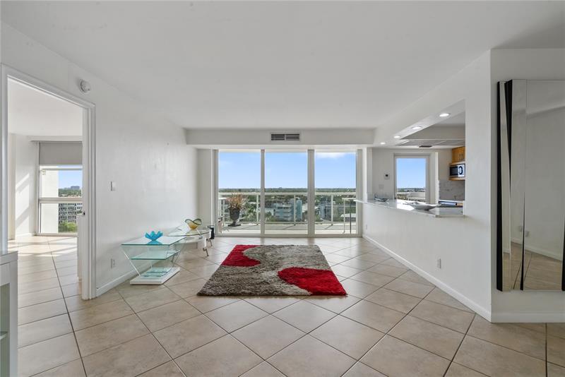 Image 3 of 31 For 2841 Ocean Blvd  1105