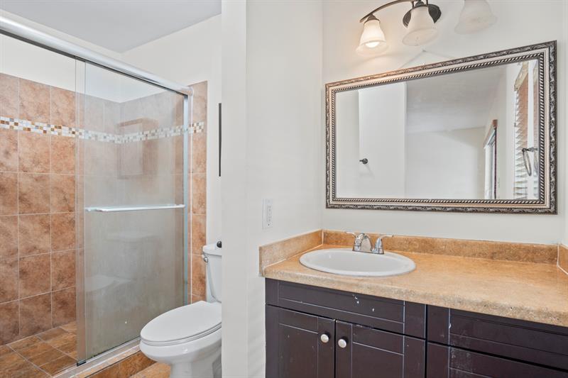 Image 16 of 27 For 6252 Highland Ct  6252