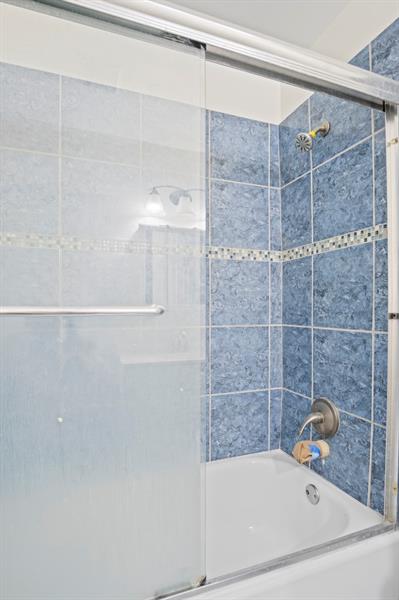 Image 20 of 27 For 6252 Highland Ct  6252