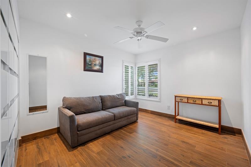 Image 20 of 30 For 10115 Calusa Club Dr