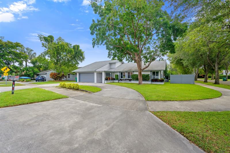 Image 30 of 30 For 10115 Calusa Club Dr