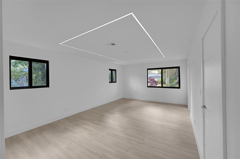 Image 15 of 23 For 1257 4th St  