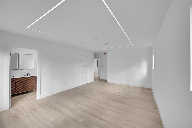 Image 16 of 23 For 1257 4th St  
