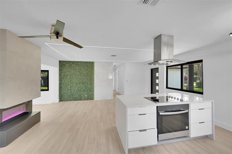 Image 7 of 23 For 1257 4th St  