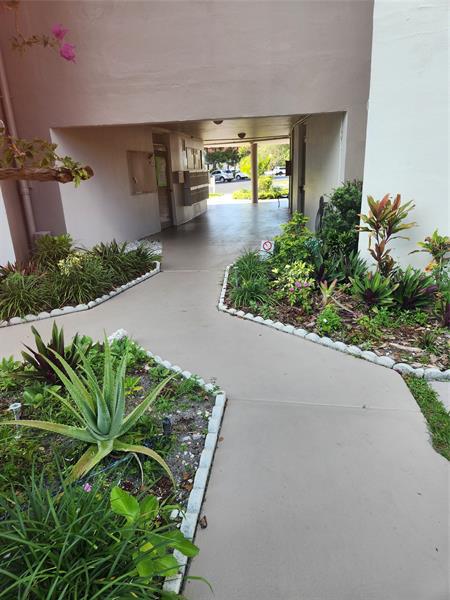 Image 11 of 11 For 2801 Nw 47 Ter  403b