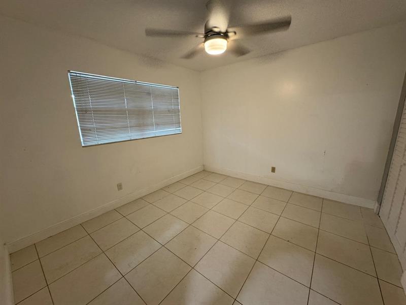 Image 14 of 37 For 7797 Golf Circle Dr  304