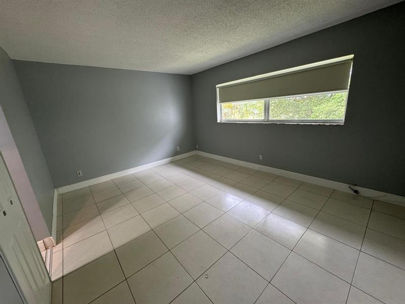 Image 23 of 37 For 7797 Golf Circle Dr  304