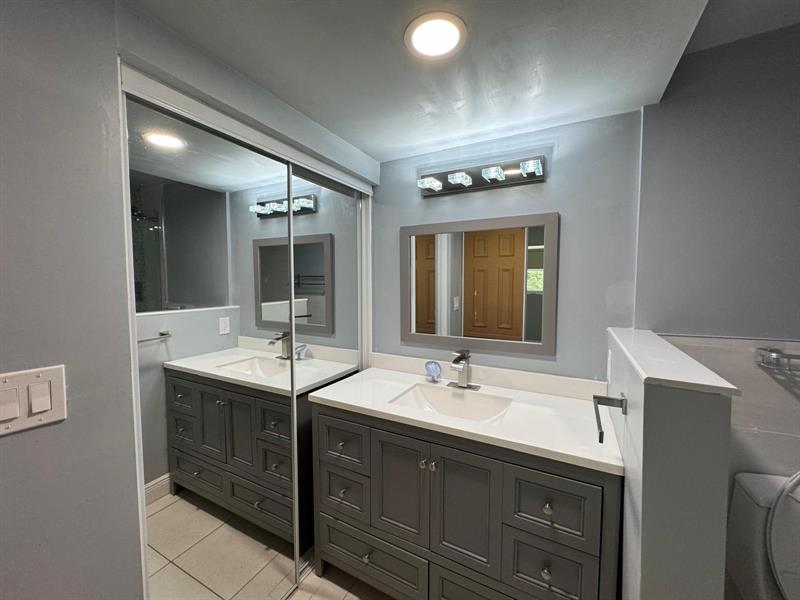 Image 25 of 37 For 7797 Golf Circle Dr  304