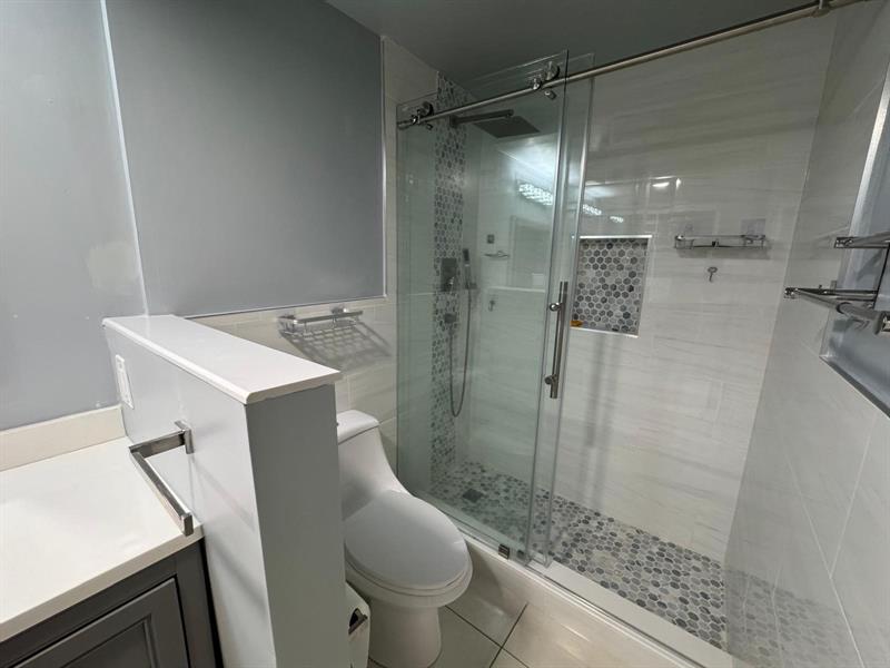 Image 26 of 37 For 7797 Golf Circle Dr  304
