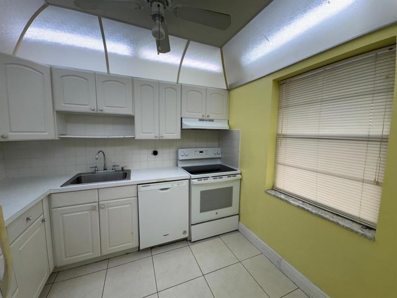 Image 4 of 37 For 7797 Golf Circle Dr  304