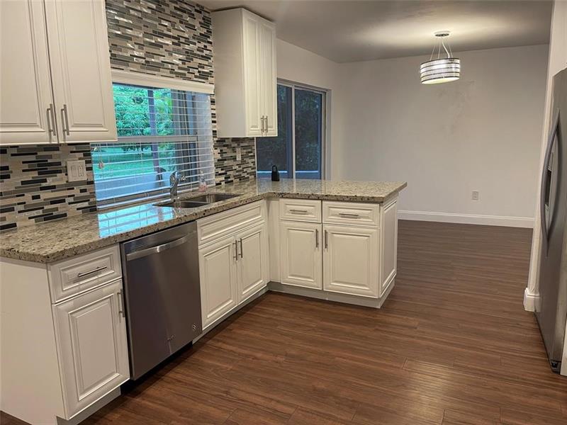 Image 7 of 19 For 4270 107th Ave