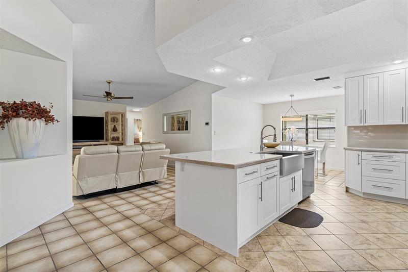 Image 12 of 32 For 11848 2nd Ct