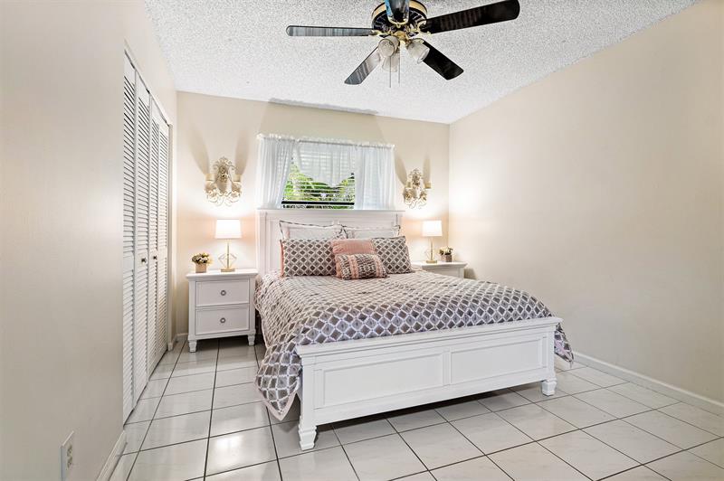 Image 21 of 32 For 11848 2nd Ct