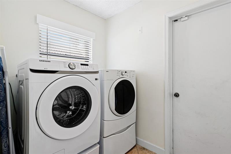 Image 25 of 32 For 11848 2nd Ct