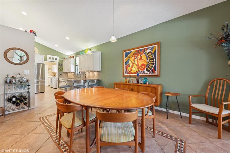 Image 15 of 31 For 11709 Highland Pl