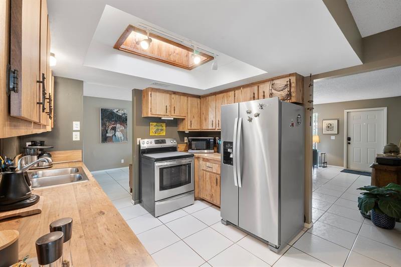 Image 10 of 32 For 6334 Winding Brooke Way