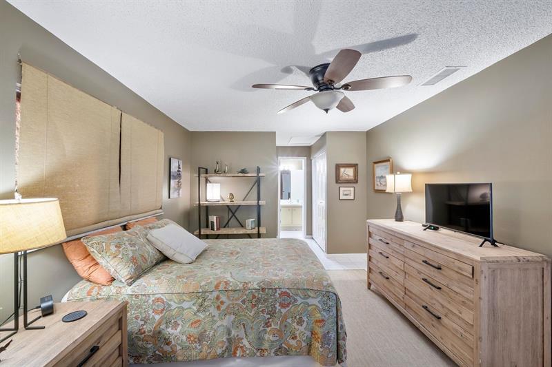 Image 14 of 32 For 6334 Winding Brooke Way