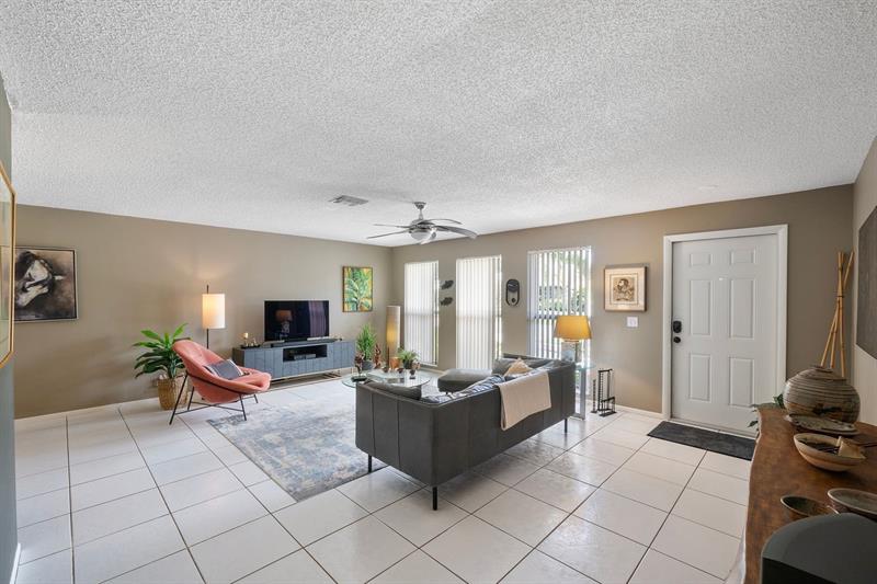 Image 6 of 32 For 6334 Winding Brooke Way