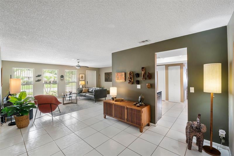 Image 8 of 32 For 6334 Winding Brooke Way