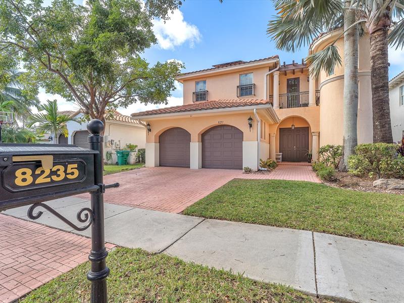 Details for 8235 105th Ln, Parkland, FL 33076