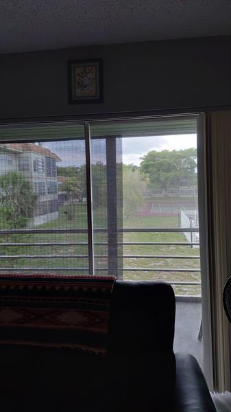 Details for 611 State Road 7  2g, Margate, FL 33068