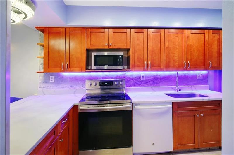 Image 10 of 31 For 4087 Coral Springs Dr  2