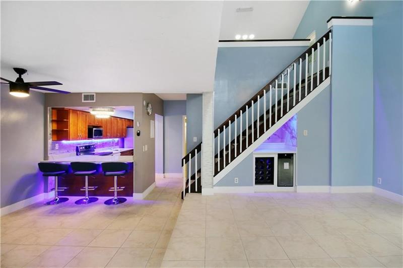 Image 13 of 31 For 4087 Coral Springs Dr  2