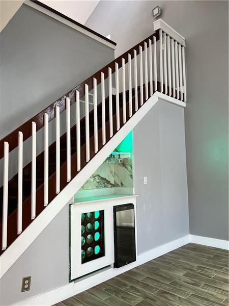 Image 10 of 29 For 3947 Coral Springs Dr  22